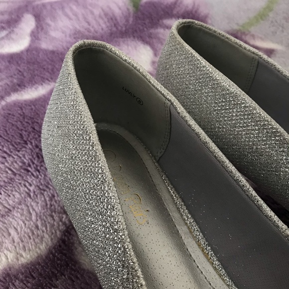 Dream Paris Round Toe Low Heel Pumps - Picture 11 of 12